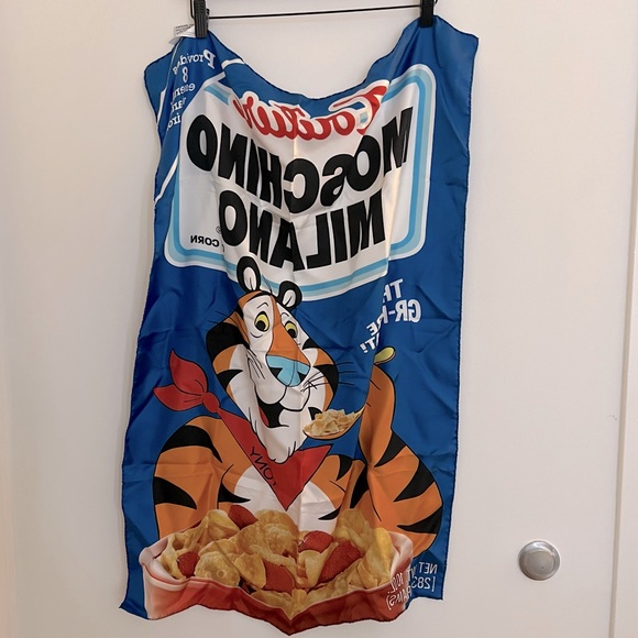 Moschino Tony The Tiger-print scarf year of the tiger Limited Edition - Picture 5 of 10